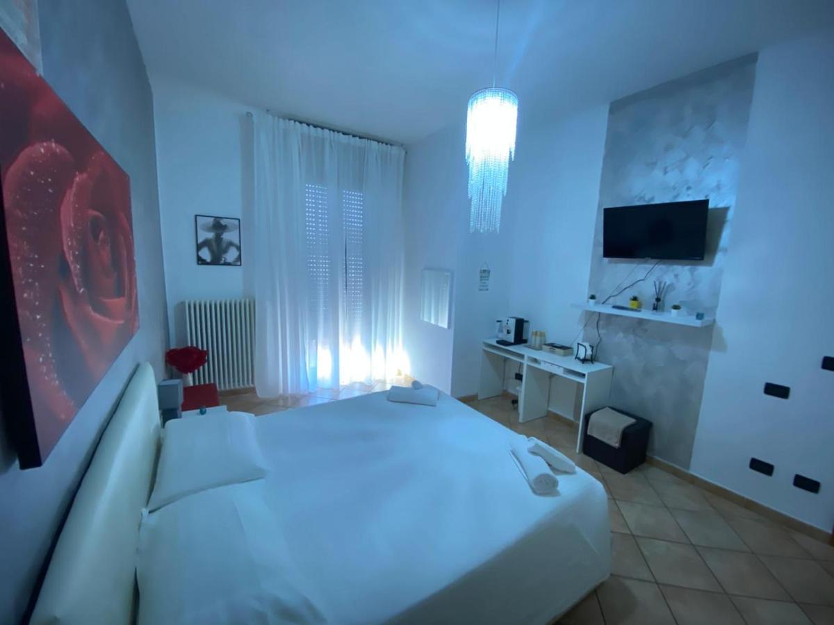 Vittorio Veneto Panzió Bologna Kültér fotó